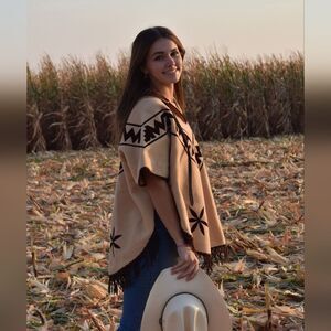 Vintage 1940s 100% Wool Mexico Poncho Sweater Tan Camel Brown Tassels